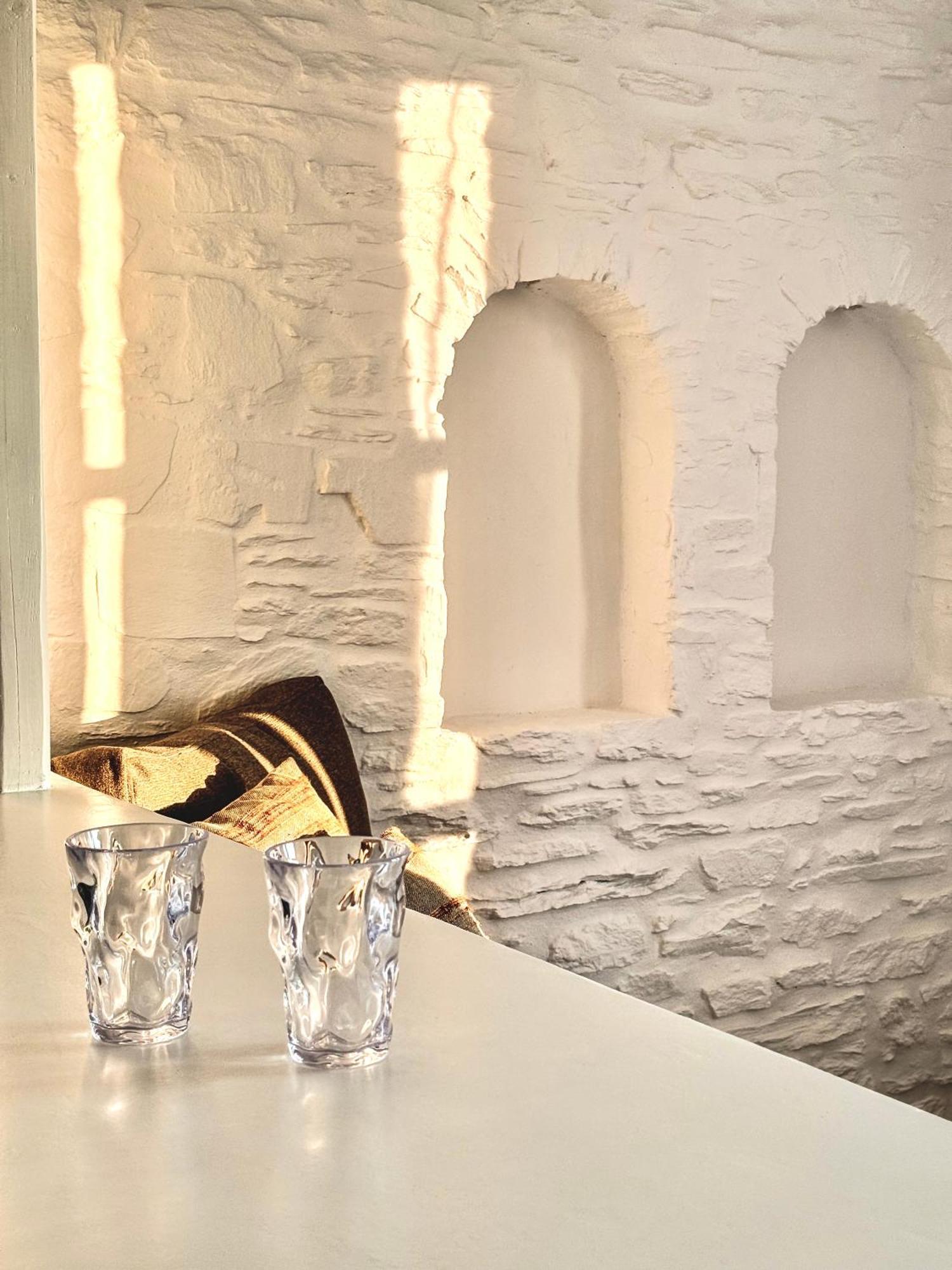 Agada Folegandros Suites & Villas Áno Meriá Екстериор снимка